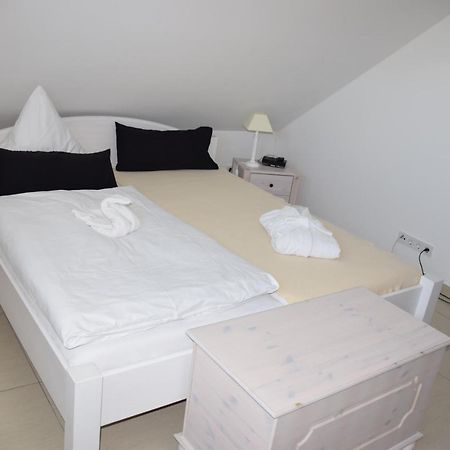 Wellness Appartements Ostfriesland Ihlowerfehn Buitenkant foto