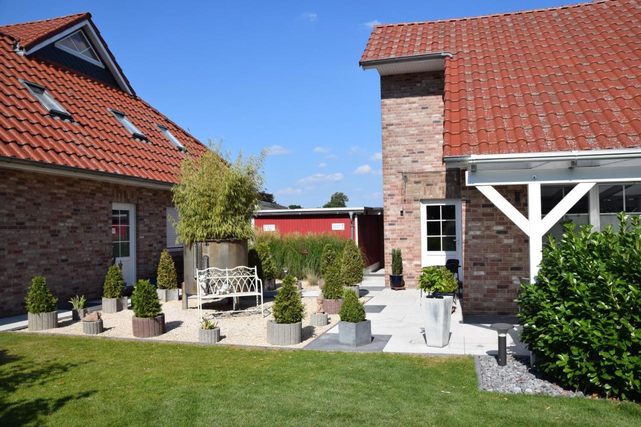 Wellness Appartements Ostfriesland Ihlowerfehn Buitenkant foto