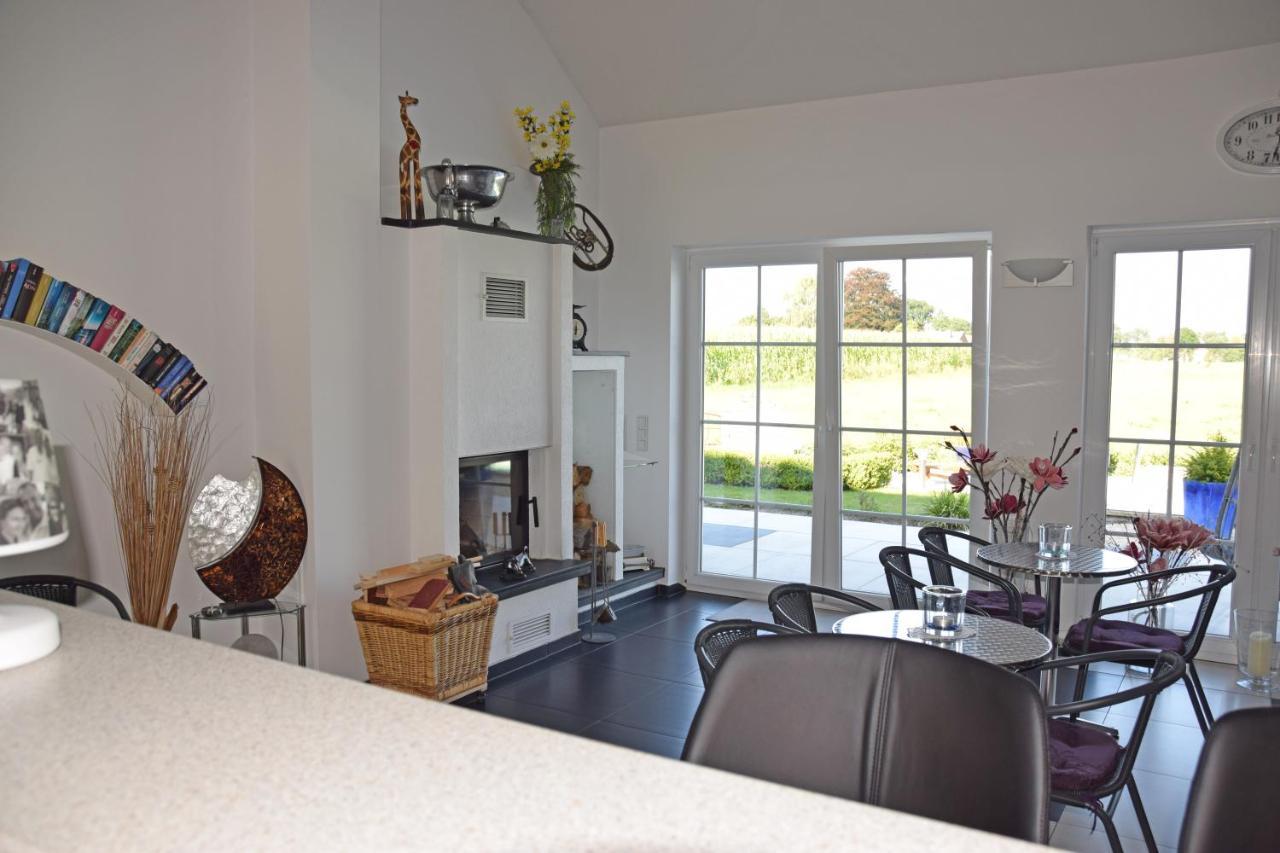 Wellness Appartements Ostfriesland Ihlowerfehn Buitenkant foto